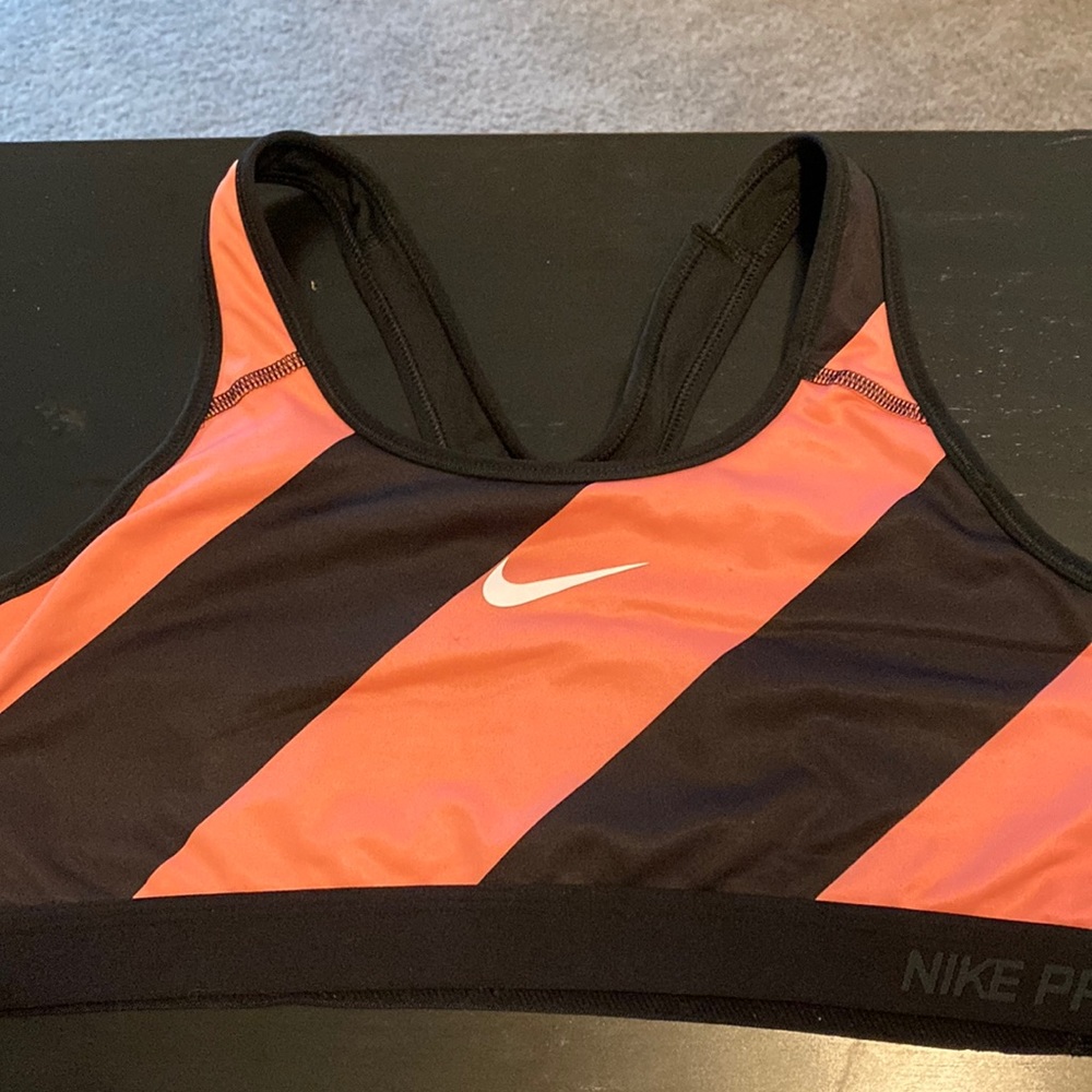 XL Nike sports bra